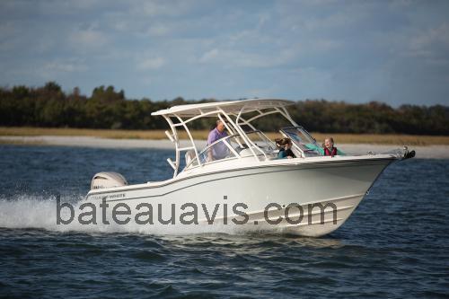 Grady White Freedom 235 fiche technique et avis